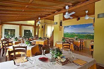 Hotell Ristorante Le Querciolaie Dei Ricci 3*