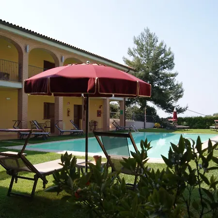 Отель Ristorante Le Querciolaie Dei Ricci